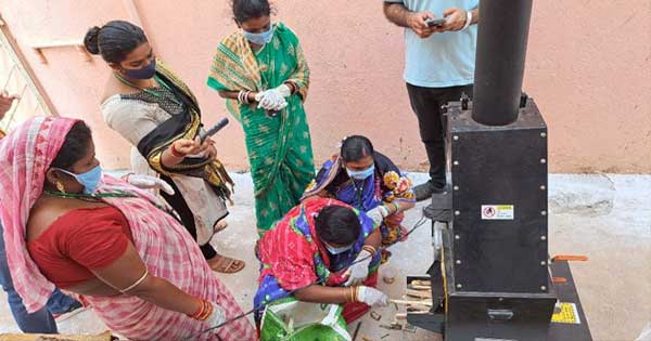 Sanitary pad demonstration using 3.5-6kg/h Advanced Waste Biomass Combustion Device (ABCD) in Odisha.