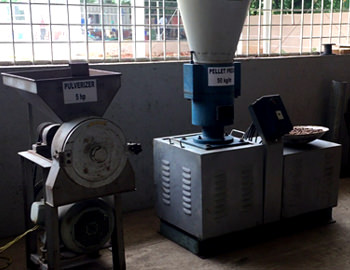 Pulverizer and Pellet Press processing agro residues into solid fuels at FCRC, JAIN (Deemed-to-be University).